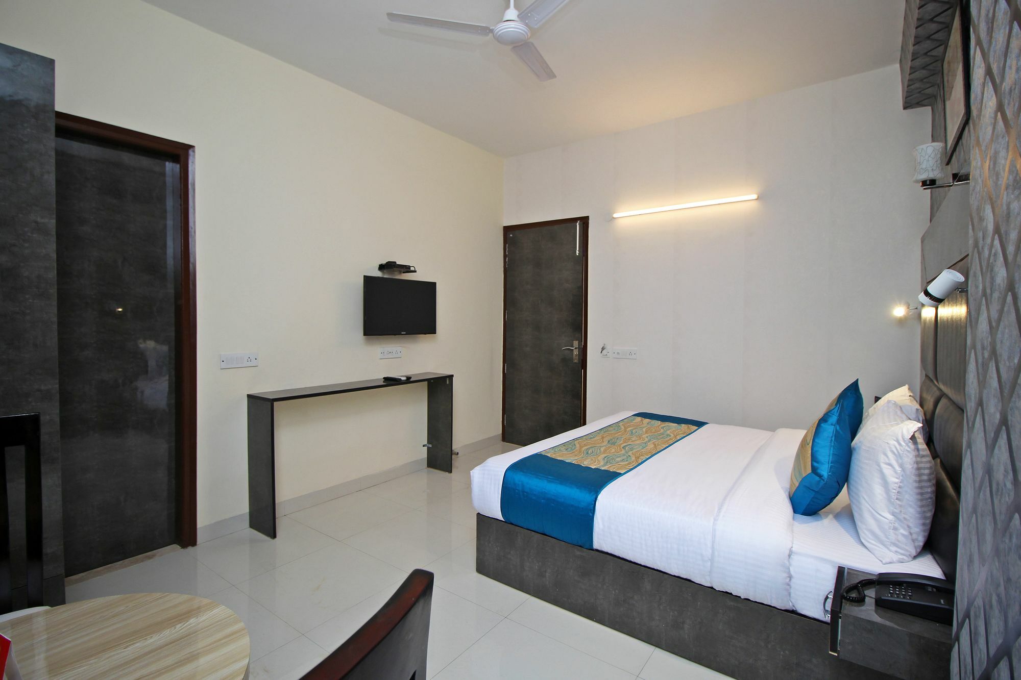 Airport Hotel Hsp 新德里 外观 照片